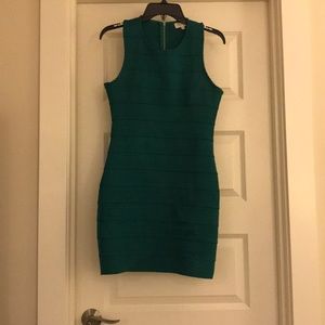 Bandage dress, emerald green.